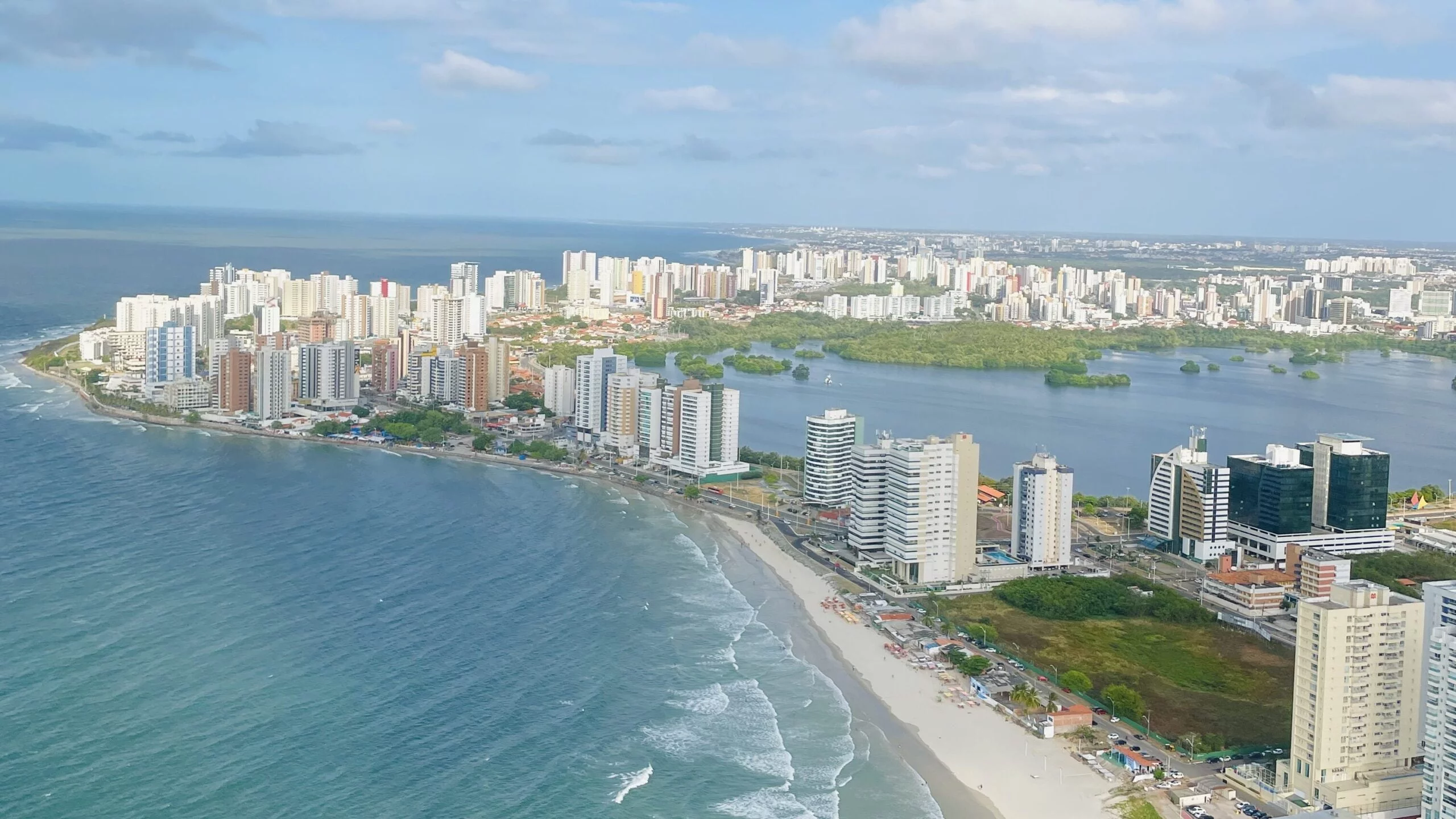 Novo laudo revela praias impróprias em São Luís e reacende debate sobre saneamento e gestão ambiental