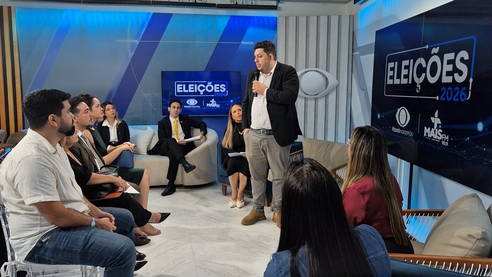 Representantes de partidos políticos assinam ata e confirmam primeiro debate com candidatos ao Governo do Maranhão