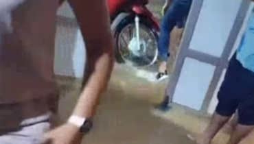 Chuva forte causa caos em Imperatriz: ruas viram rios, hospital alaga e árvore derruba trânsito no Centro