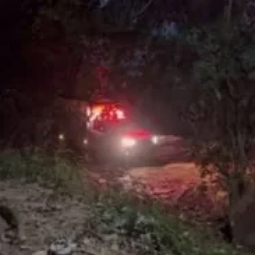 Canoa que transportava sete pessoas no rio Tocantins afunda e deixa uma criança morta e quatro pessoas desaparecidas