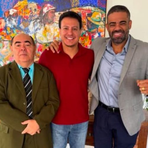 Paulo Victor confirma apoio a Felipe Camarão para 2026